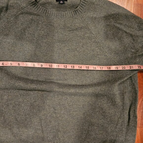 J.Crew Crewneck Sweater – Heathered Green | Classic Cotton Essential - Picture 6 of 8